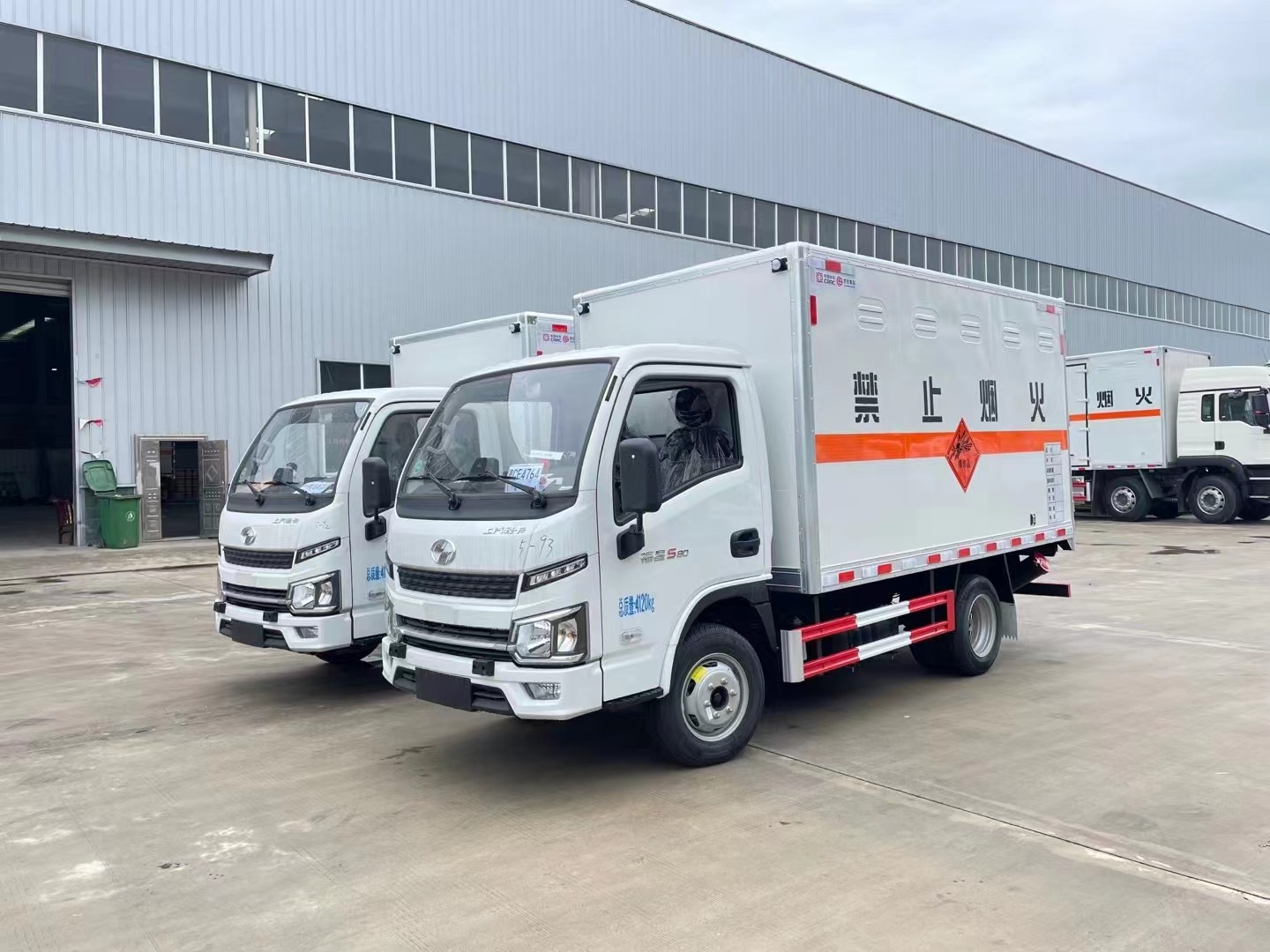 躍進福運爆破器材運輸車