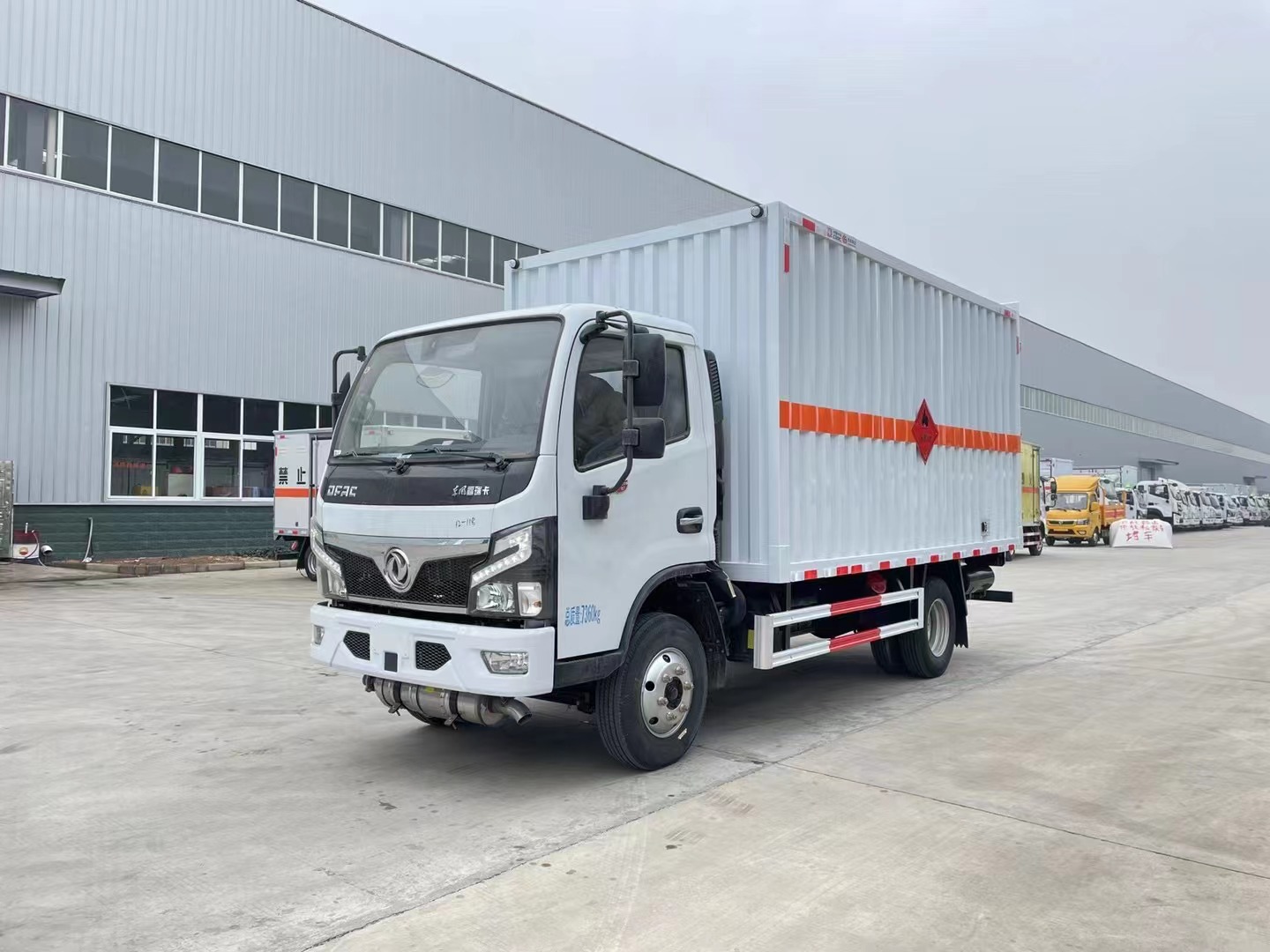 東風(fēng)福瑞卡黃牌3.6噸氣體廂式車