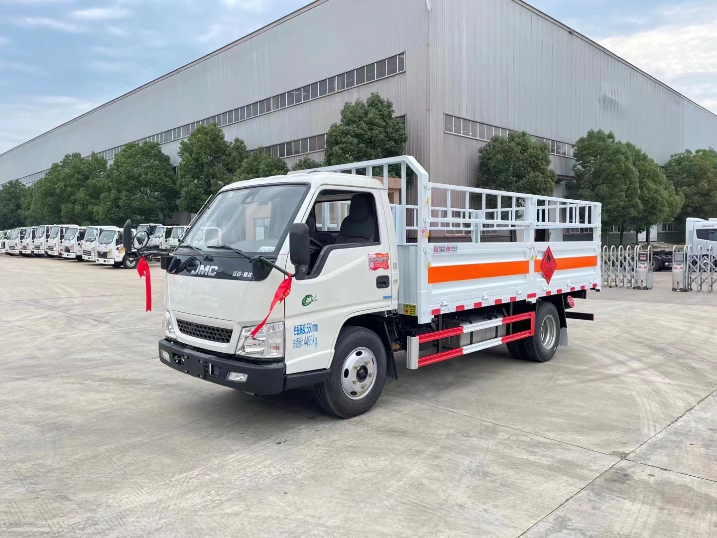 國六江鈴順達藍牌4.15米氣瓶運輸車