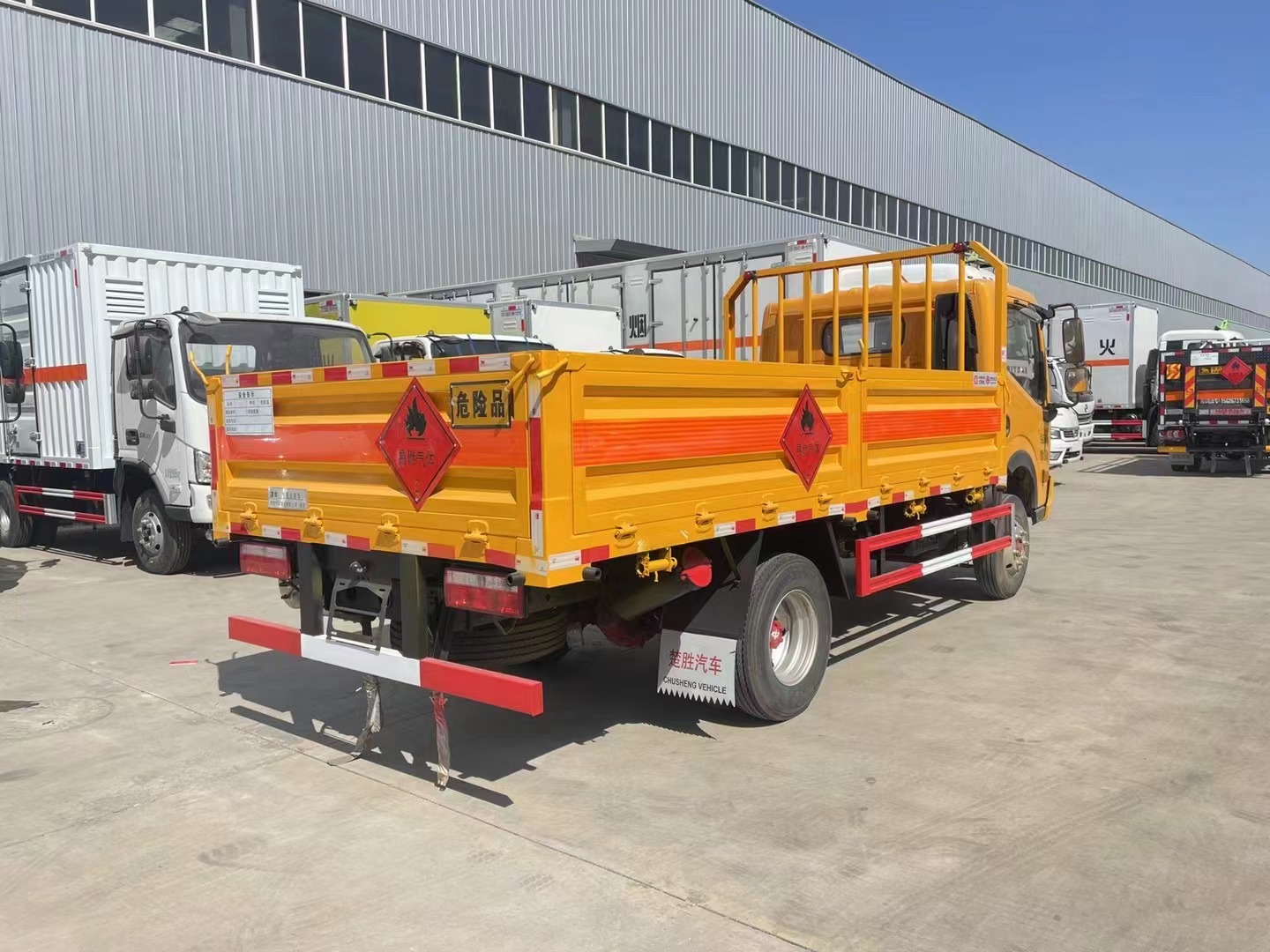 東風多利卡4噸氣瓶運輸車玉柴發動機