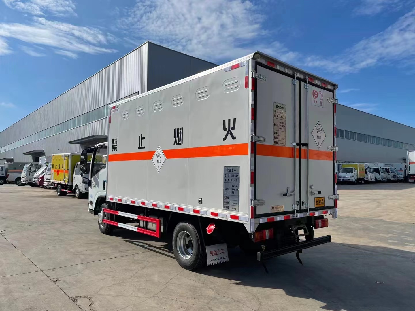 五十鈴藍牌毒感廂式車